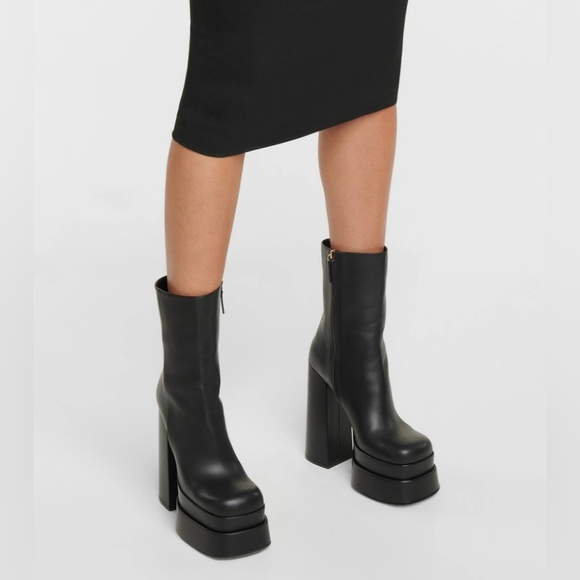 Versace - Intrico leather platform ankle boots - Picture 4 of 16